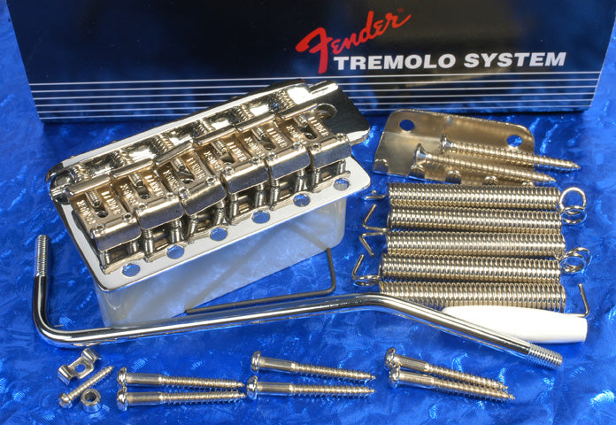 Fender Strat Tremolo Assembly, Vintage, Chrome, Left Hand, 0992049002