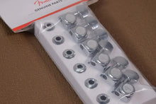 Load image into Gallery viewer, Fender Locking Tuners Polished Chrome Right Handed 0990818100