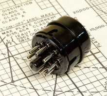 Load image into Gallery viewer, QQQ Black Phenolic 8 Pin Octal Pin Plug With Snap On Hood, #80124