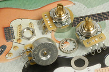Load image into Gallery viewer, 3 CTS 450G Series 250K Audio Taper Split Shaft Pots For Fender Strat, #450GSPLx3