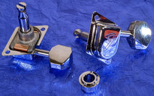 Load image into Gallery viewer, Fender Right Handed '70's F Tuners For Stratocaster And Telecaster, 0990822100.
