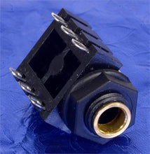 Load image into Gallery viewer, Six Black Front With Gold Barrel Switched Stereo Jacks For Guitar Amps & Effects, #BGSJ