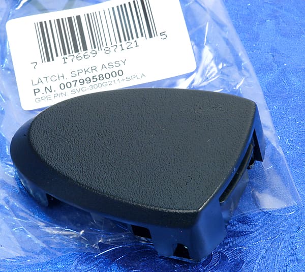 Fender Black Latch Assembly for Passport Pro 300/500 Speaker, 0079958000