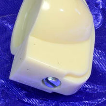 Load image into Gallery viewer, One  Fender &#39;50s Style Cream Chicken Head Amplifier Set Screw Knob  0058164000
