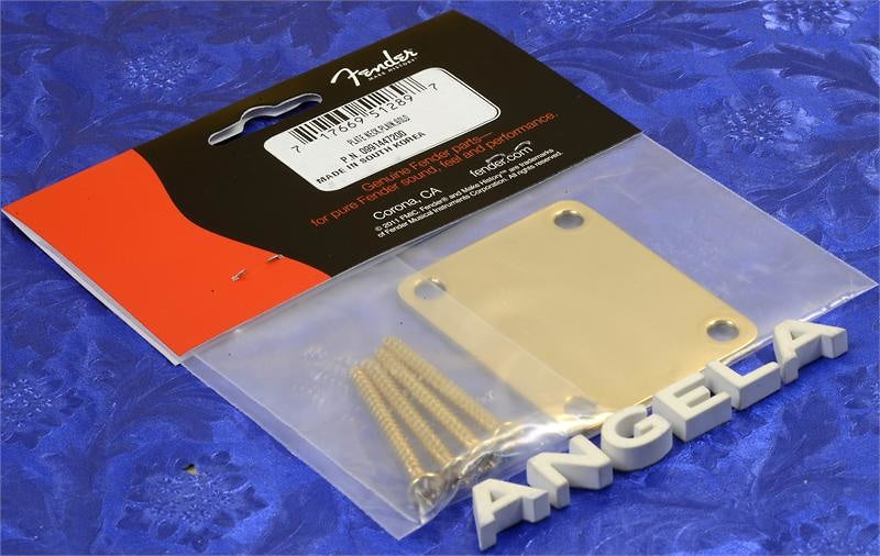Fender Four Bolt Neck Plate, Gold With Mounting Screws, 0991447200