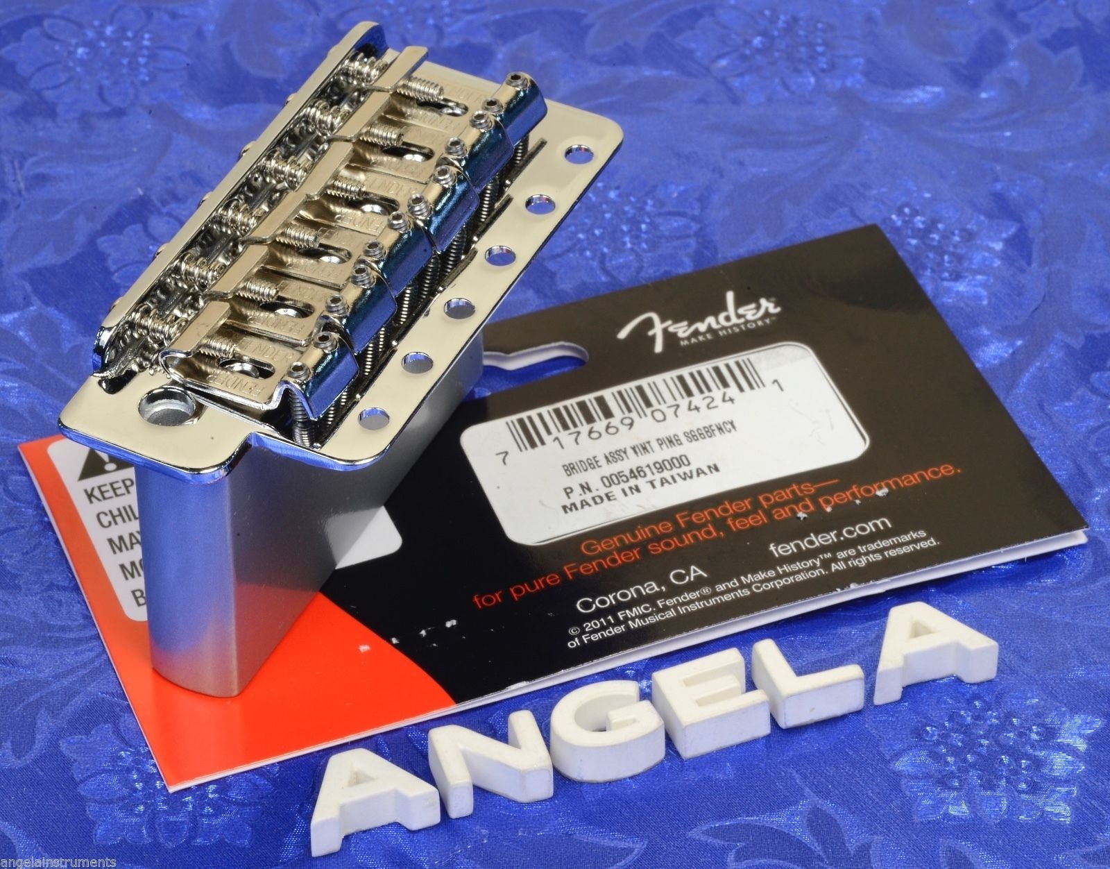 Fender Mexico Stratocaster '60s-'70s Vintage Style Tremolo Bridge
