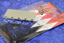 Load image into Gallery viewer, Fender Threaded Saddle Bass Bridge Assembly, 0990804100
